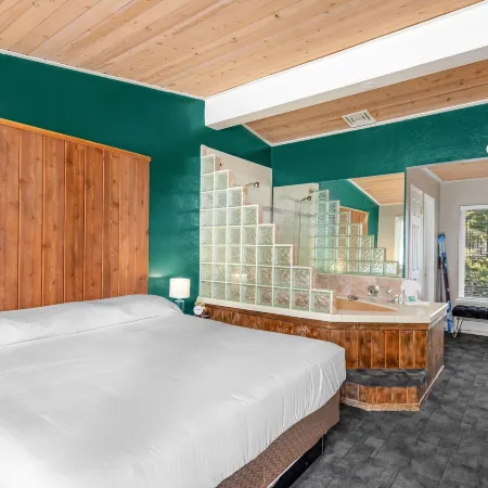 The Inn at Boatworks, Lake Tahoe