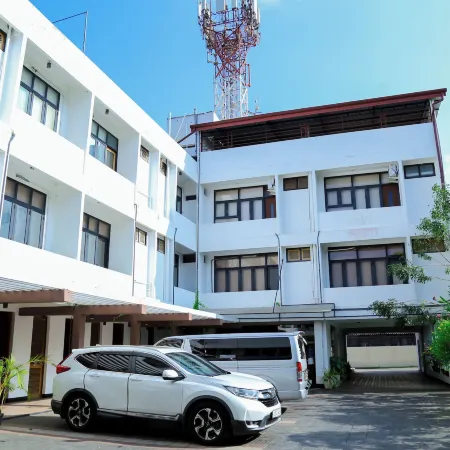 Subhas Tourist Hotel
