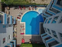 Hawaii Suite Beach Hotel - شاطئ