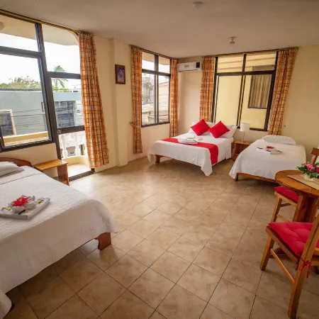 Hotel Red Booby