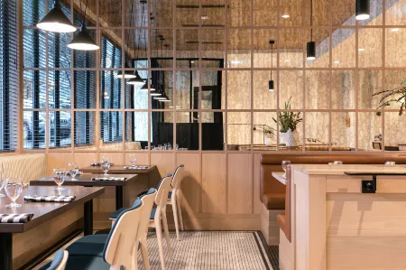 Best Western Plus Baker Street Inn  Convention Centre