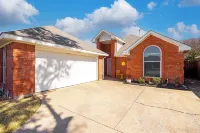 Sunshine Villa: Close to DFW Airport