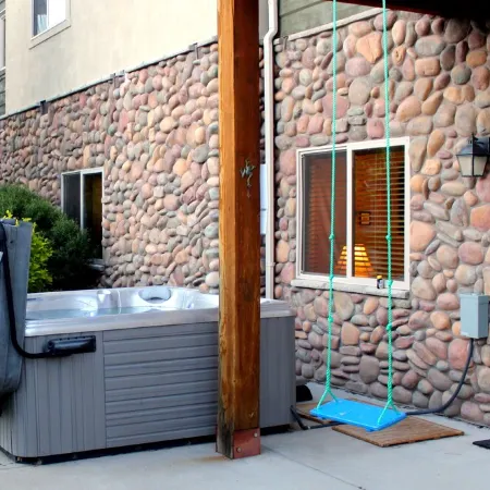 Eden Studio Suite minutes to Powder Mountain, Snowbasin & Nordic Valley