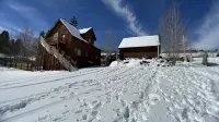 Hot Tub and BBQ - Charming Woodsy Cabin Retreat Hotels in El Dorado County