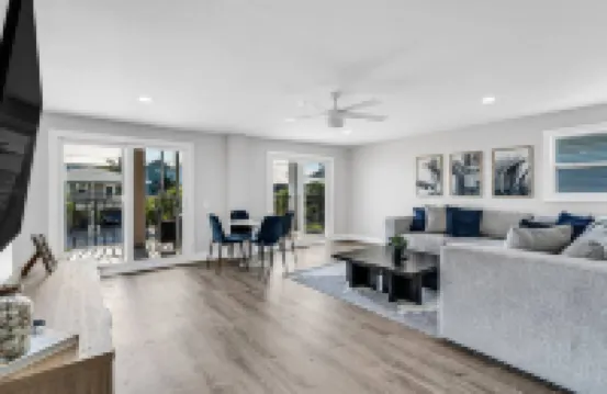 Balcony with Ocean Views and Fully Equipped Kitchen - Charming Coastal Retreat