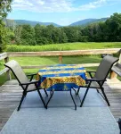 Stunning Mountain Views and Year-Round Amenities - Stylish Country Haven Hotels in Hancock