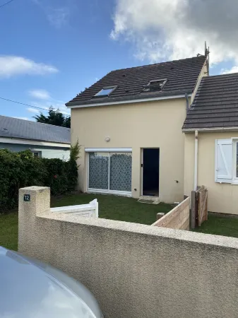 Gite Denneville Plage - 400m from the beach Отели в г. Пор-Бай-Сюр-Мер