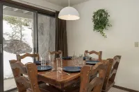 Spacious Open Floor Plan and Cozy Fireplace - Inviting Mountain Retreat