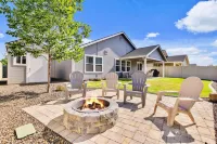 The Meridian Manor | Private 4 Bedroom Home Hôtels à : Eagle