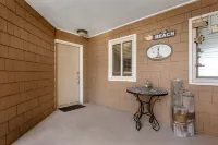 Panoramic Ocean Views and Casual Beach Style - Gorgeous Coastal Retreat