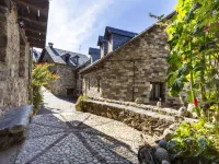 Casita Alba Hotels near Aigüestortes i Estany of Saint Maurici National Park
