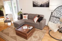 Tranquil Escape - Nature Retreat Creekfront with Hot Tub