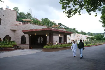 Kyra Wellness Resort