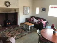 Thorne Cottage - Heart of NorthumberlandFamily and dog friendly
