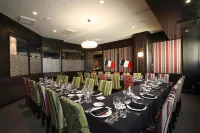 Kelvin Hotel - breakfast