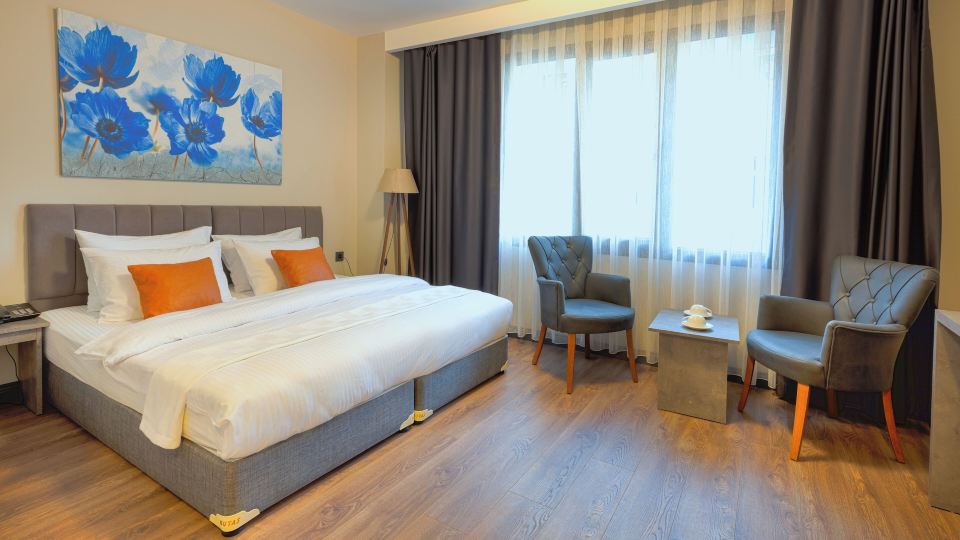 Grand Royal Hotel
