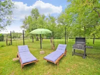 Charming Stay Near Forests