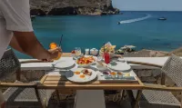 Blue Sand Boutique Hotel & Suites - فطور