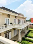 Green Forest Hotel Hotel dekat Jericho Stable