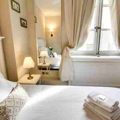 Hôtel Les Quatre Dauphins Rooms