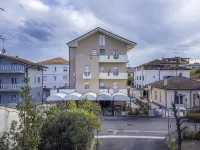 Hotel Villa Dina