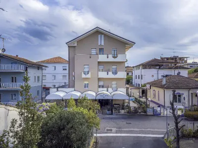 Hotel Villa Dina Hotels near Rimini Family Village