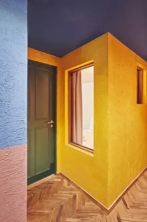 Hotel Not Hotel Rotterdam Отели рядом с достопримечательностью «Park Schoonoord»