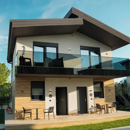 Lej & Laj Residence