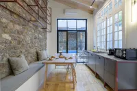 비교할 수 없는 플라카의 럭셔리 2베드룸 아파트먼트, 프라이빗 온수 풀 있음