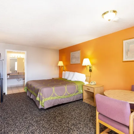 Cedar Valley Inn