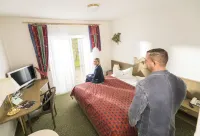 Das Fritz Hotel Hotel dekat Schwerin Hauptbahnhof Railway Station