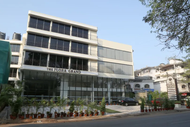 弗洛拉大酒店