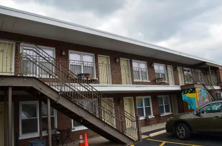 Gateway Inn Отели в г. Алзип