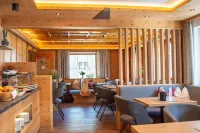 Köcks Bed & Breakfast Отели в г. 