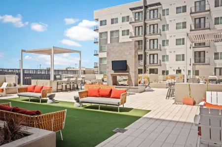 Mint House Phoenix - Midtown Отели рядом с достопримечательностью «Центральная библиотека Бертон Барр»