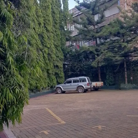 Discovery Courts Hotel