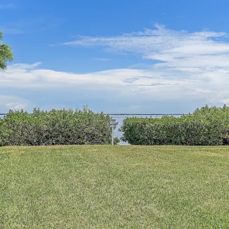 Pura Vida 2 Bedroom Condo by RedAwning
