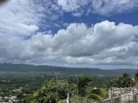 Skyline Suites, Breathtaking Mountains & City View 1 Bedroom Apts by RedAwning - Pet friendly