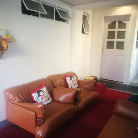 Naisar Sparkling White Apartment