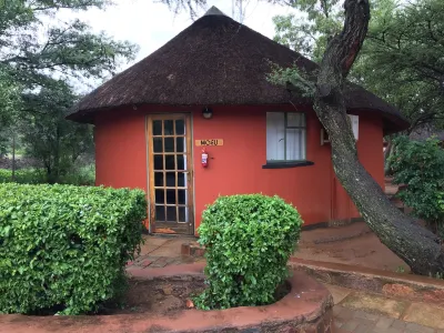 Kgogomodumo Lodge Hotels in 