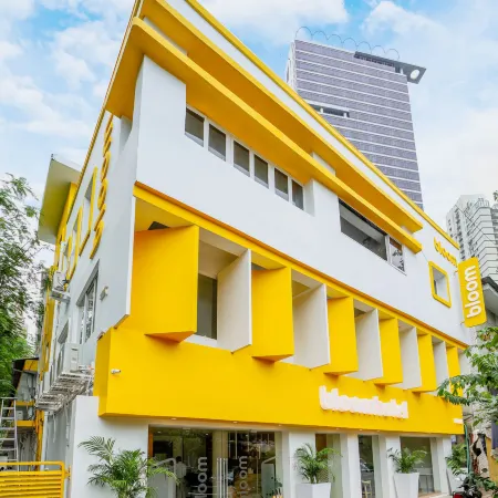 Bloom Hotel - Worli South Mumbai Отели рядом с достопримечательностью «Серай Мангров Парк»