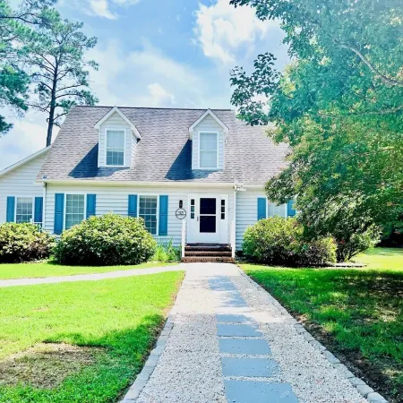 Private 5-acre Waterfront Retreat with Main & Guest House & BBQ Shed
