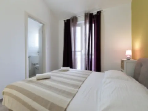 Apartments Helena Hotels in Murter