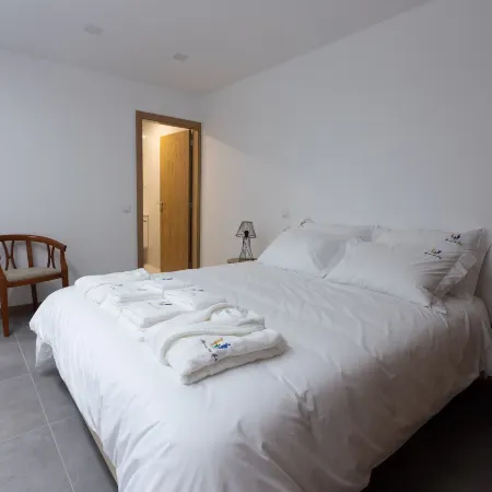 Abraços Dos Avós - Casas de Aldeia