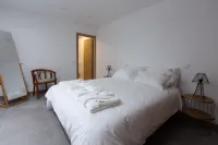 Abraços Dos Avós - Casas de Aldeia Hotels in Balugaes