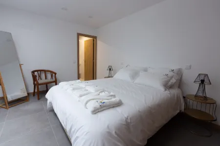 Abraços Dos Avós - Casas de Aldeia