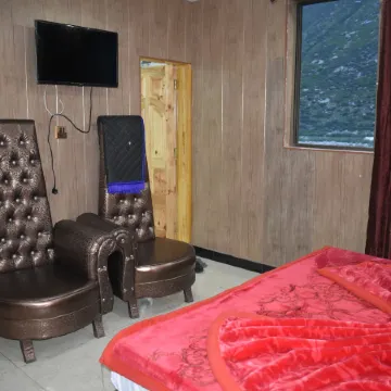 Green City Hotel