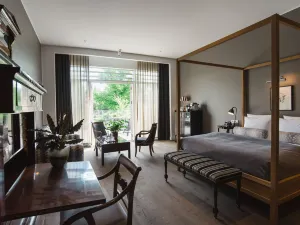 Nimb Hotel