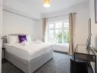 Pillo Rooms - 4Br House Near Heaton Park Hotels in Prestwich