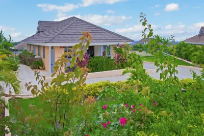 Casa Maurice Ocho Rios Villa فنادق في 
